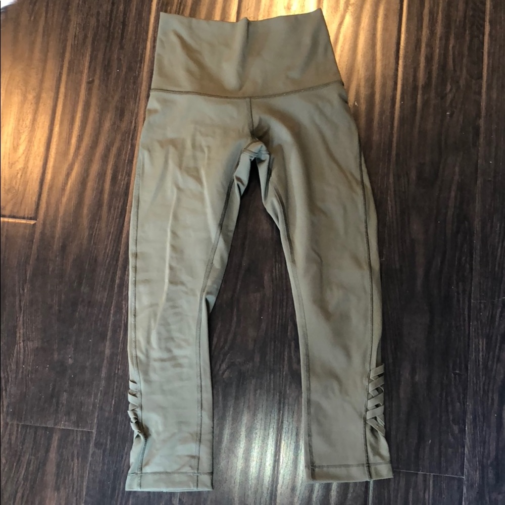 Lululemon Cropped Leggings